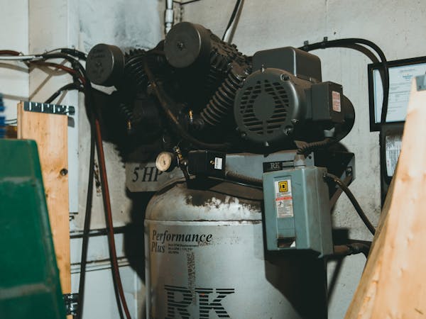 80 Gallon Industrial Air Compressor